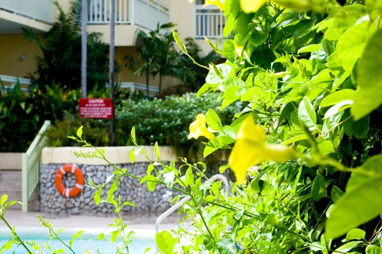 Golden Sands Hotel Christ Church Exteriör bild